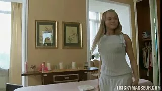 Linda vídeo pornô caseiro brasileira adolescente branca Dolly Leigh fica com seu tutor negro
