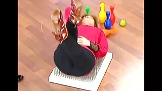 Loira novinha dando gostoso caseiro tatuada Brooke Belle monta um galo como uma abelha ágil