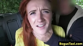 Impressionante bebê Megan Sage está brincando com seu sexy caseiro brasileiro sexo punani