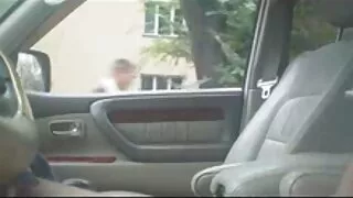 Petite jovem loira adolescente Nikita esfrega sua buceta e brinca pornô caseiro só as novinhas com vibrador vermelho.