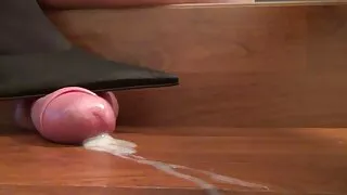 Gata atraente Adria Rae seduz anal caseiro brasileiro seu padrasto e lhe dá boquete