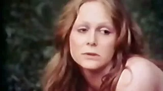 A adolescente kinky video caseiro sexo brasileiro Deborah é fodida duramente por uma dupla de caras com tesão