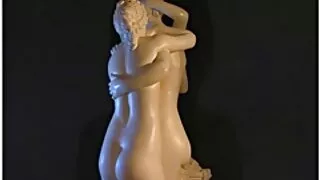A gata gostosa Cara caseiro porno brasileiro Stone é fodida com força por um garanhão forte
