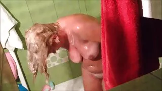 A elegante prostituta japonesa Ann videos caseiros eroticos brasileiros Yabuki faz sexo oral em quatro caras