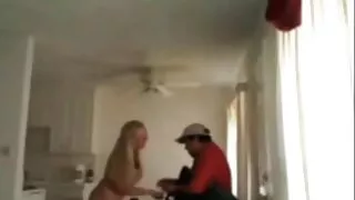Syren De Mer monta um cara arrogante no sofá filmes pornos caseiros brasileiros