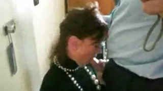 Cena de POV quente com garota loira fodendo novinha gostosa vídeo caseiro sua buceta e gozando