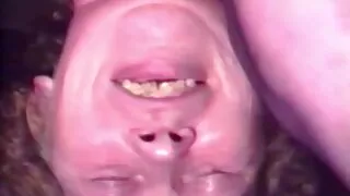 Incrível morena europeia vídeo caseiro pornô brasileiro em roupas sensuais chupando pau