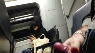 A aluna virgem do segundo ano Lena tem sua buceta fodida pela pono brasileiro caseiro primeira vez