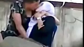 Jovem garota Aleska Diamond é fodida com força por sexo brasileiro caseiro um cara excêntrico